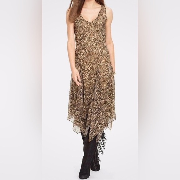 Lauren Ralph Lauren Dresses & Skirts - Lauren Ralph Lauren Georgette Animal Print Handkerchief Hem Midi Dress Size 4P